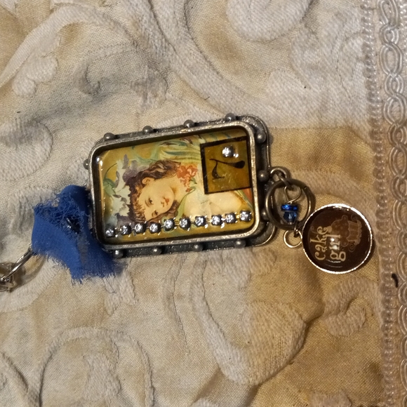 D-32 jewelry lot - Picture 3 of 6